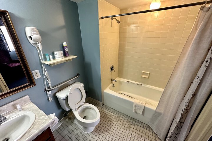 Montague Inn