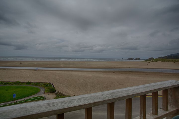 The Waves / The Argonauta Inn/The White Heron Lodge