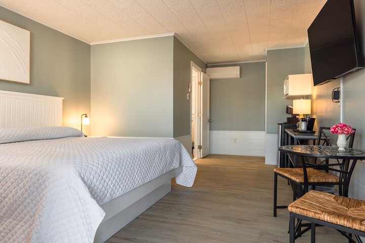 Eagle House Motel
