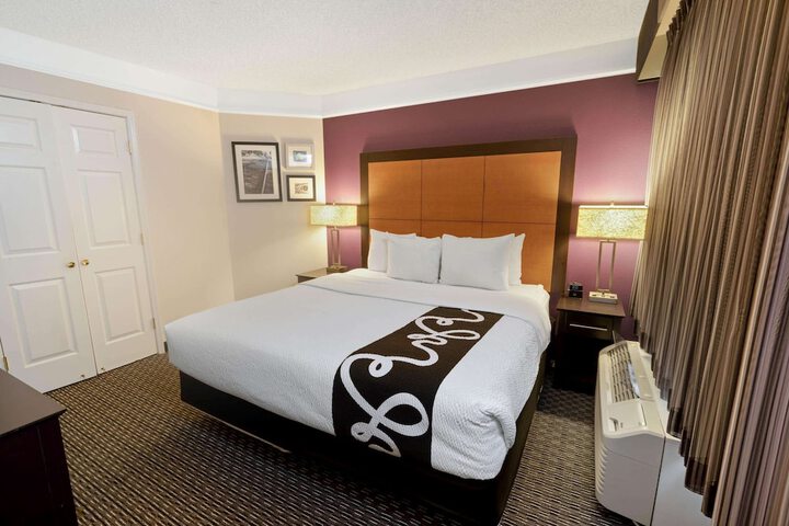 Room 13 of 39