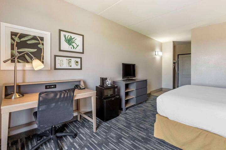Room 15 of 34