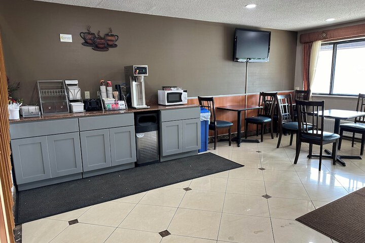 Super 8 by Wyndham Kutztown / Allentown Area