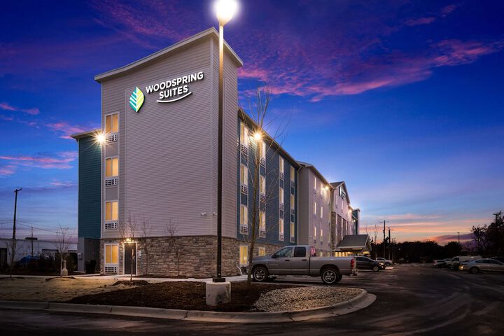 Hotel 4 of 41