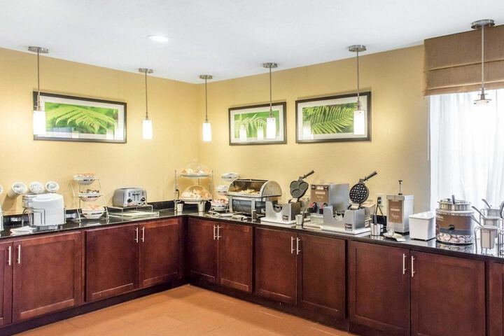 Breakfast/Coffee Service 34 of 40