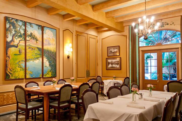 Dining 63 of 67