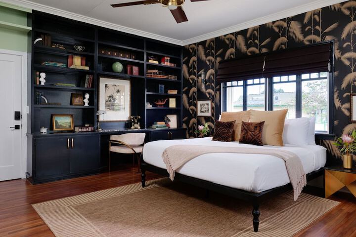 Room 28 of 62