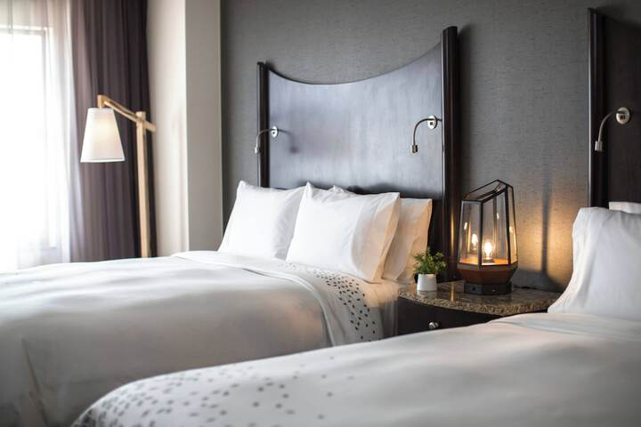 Renaissance Raleigh North Hills Hotel