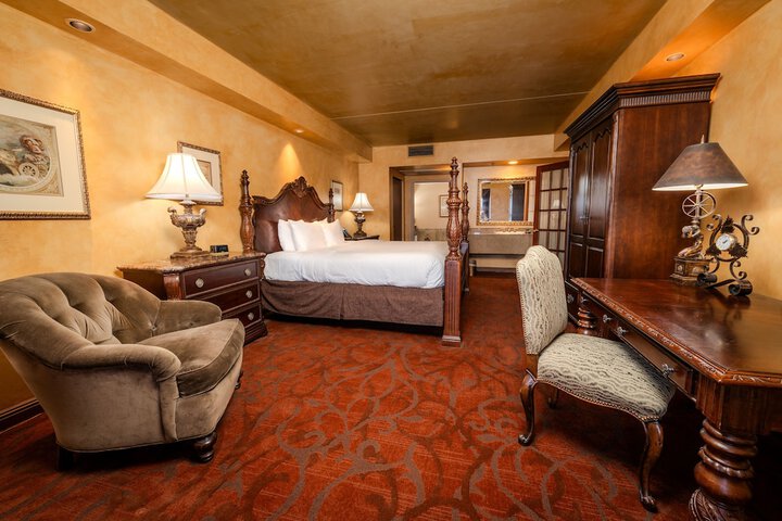 Chateau on the Lake Resort Spa and Convention Center