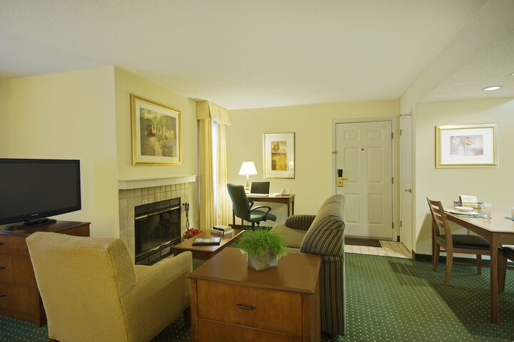 Room 36 of 59