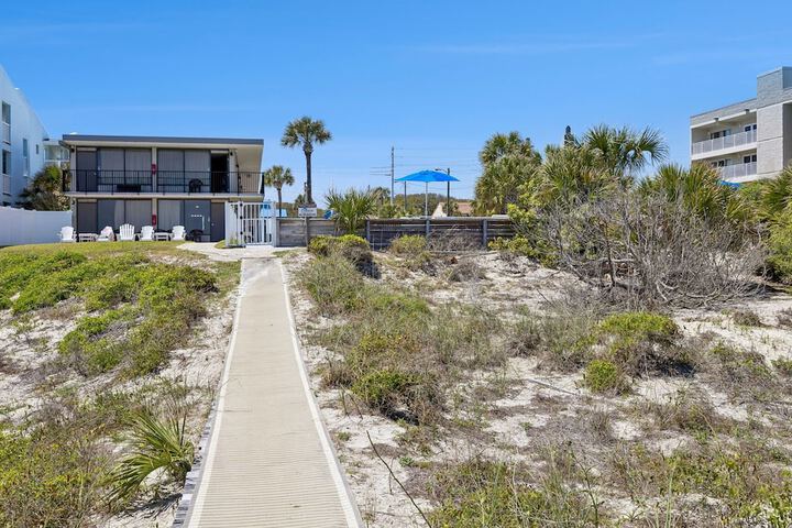 Beachside Motel