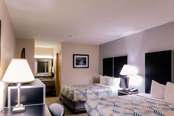 Room 16 of 21
