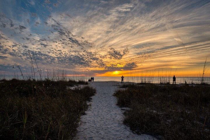 Escape Coastal Resort on Casey Key
