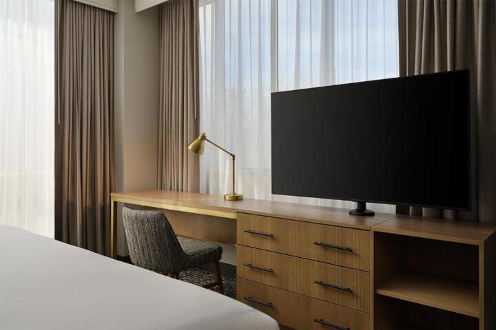 Doubletree by Hilton Greenville Airport