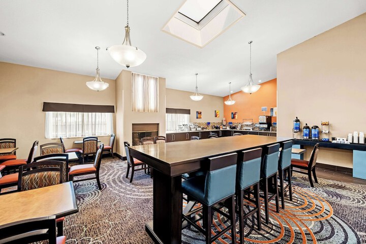 Best Western Maple City Inn