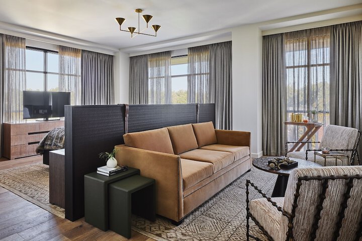 Bowie House Auberge Collection