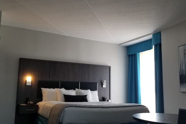 Best Western Laval-Montreal