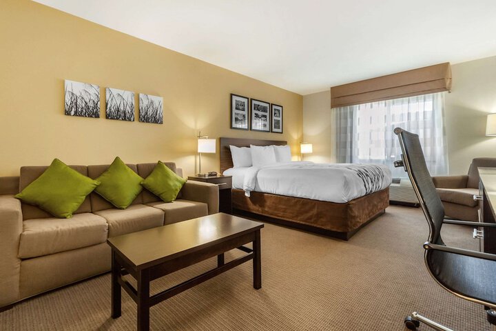 Room 22 of 49