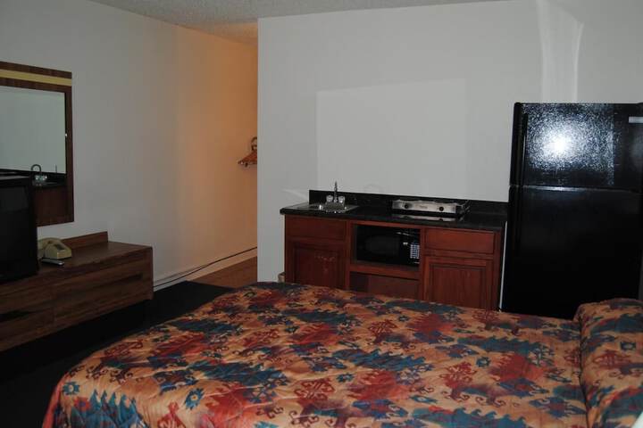 Room 15 of 33