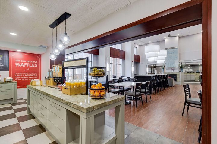 Hampton Inn & Suites by Hilton Brantford Conference Centre