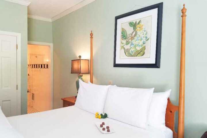 Room 40 of 114