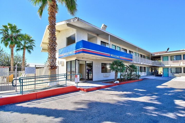 Motel 6 Nogales AZ - Mariposa Road