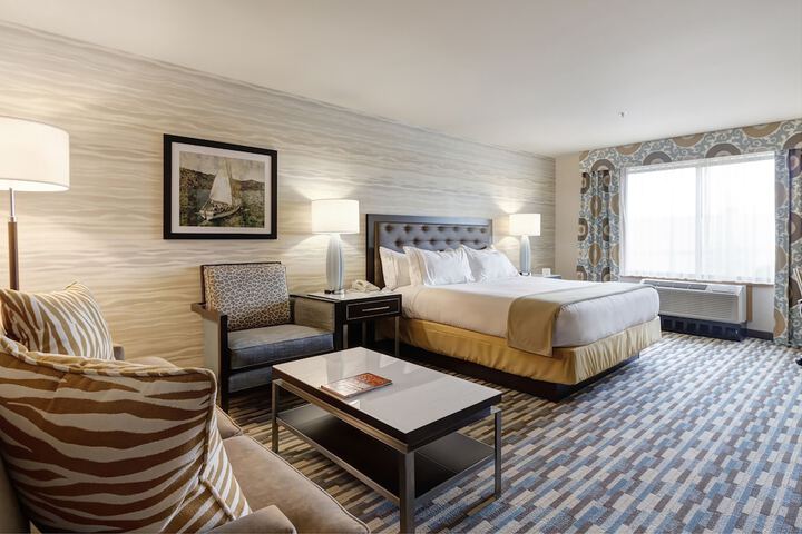 Holiday Inn Express Hotel & Suites Warwick-Providence (Arpt) by IHG