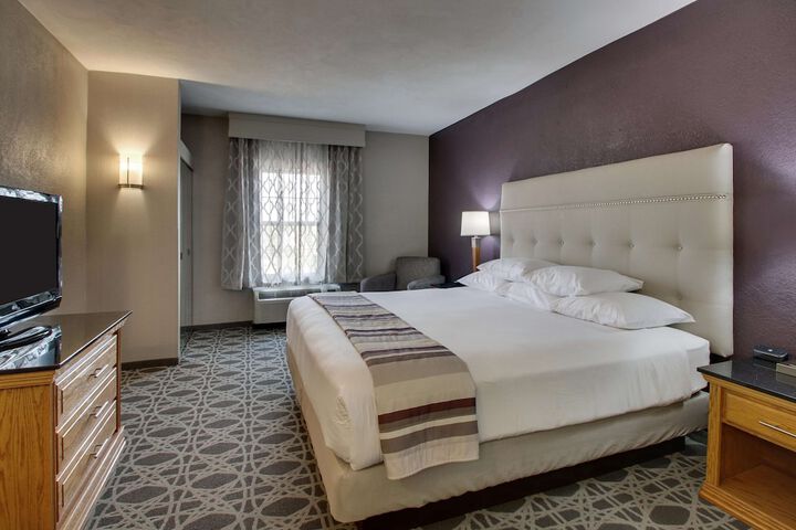 Room 44 of 77