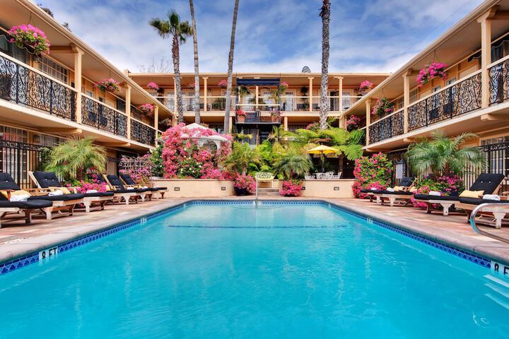 14 West Hotel