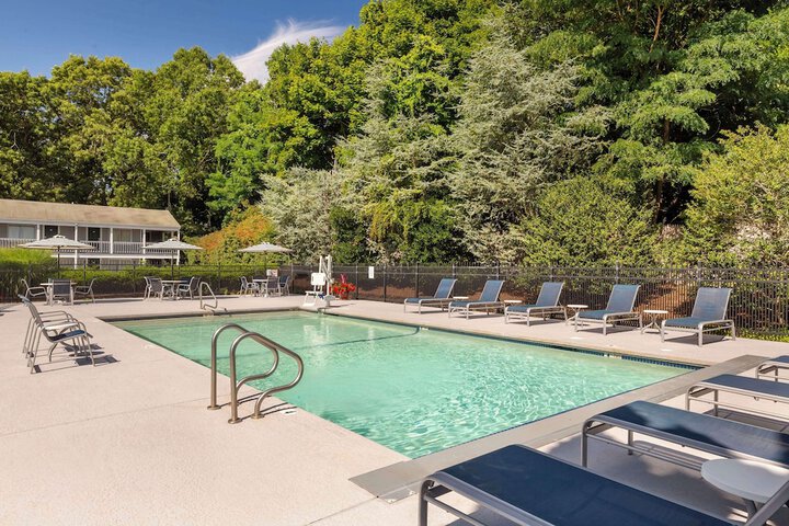 Best Western Plus Cold Spring