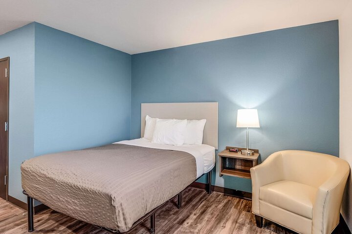 Room 21 of 37