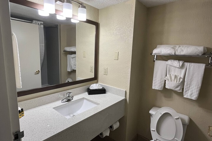 Room 31 of 43