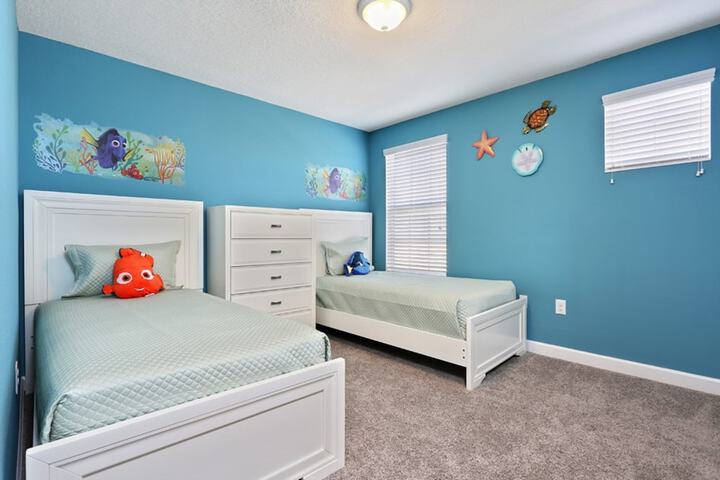 Room 36 of 46