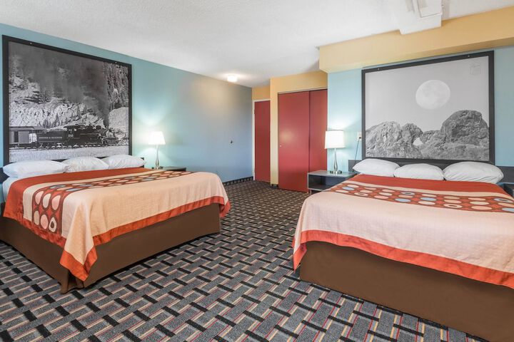 Room 17 of 27