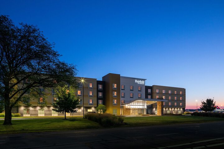 Hotel 4 of 63