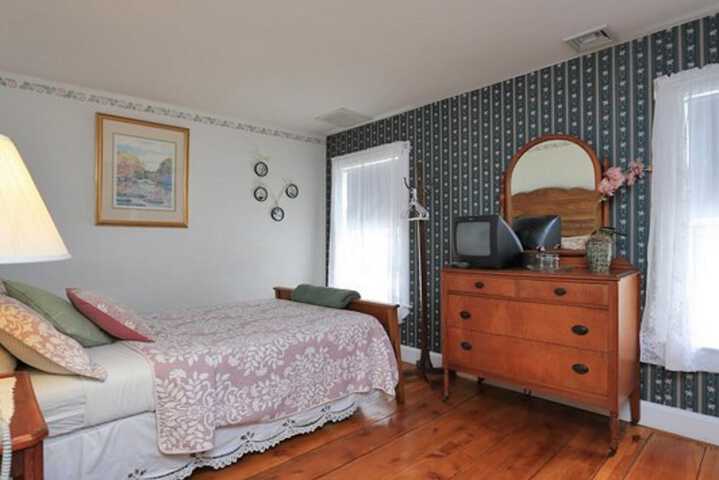 Room 54 of 125
