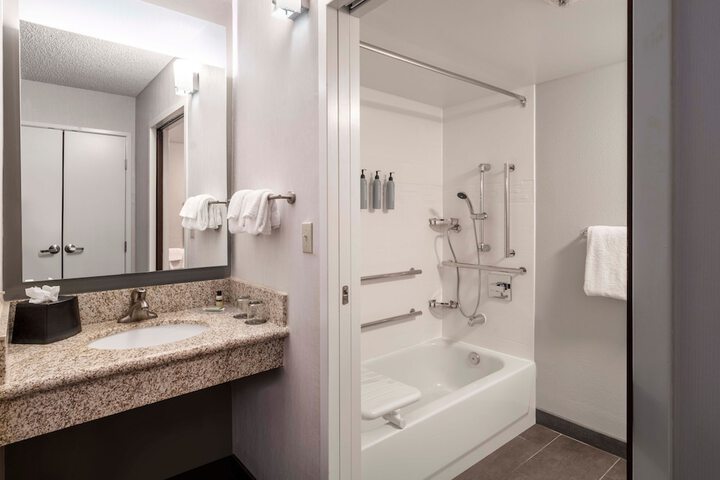 Courtyard by Marriott Denver Southwest / Lakewood