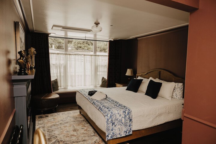 The Brooks Hotel