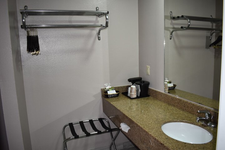 Room 13 of 14
