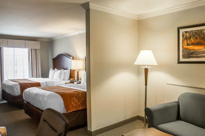 Room 28 of 41