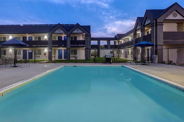 Pool 3 of 30