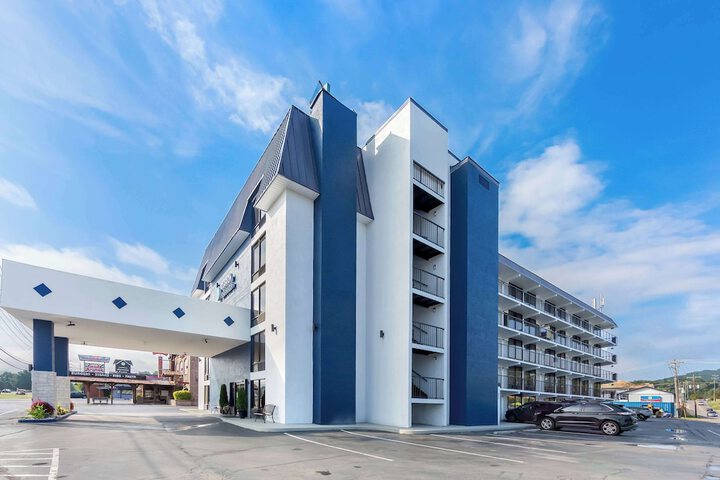 Hotel 5 of 40
