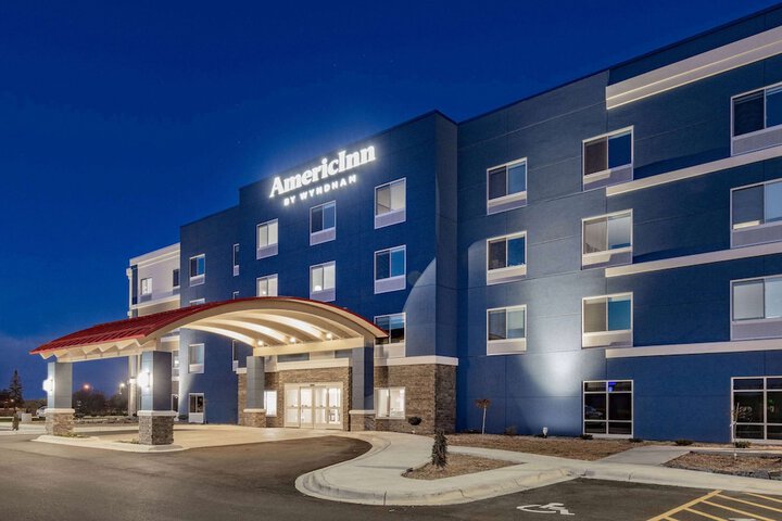 Hotel 3 of 53