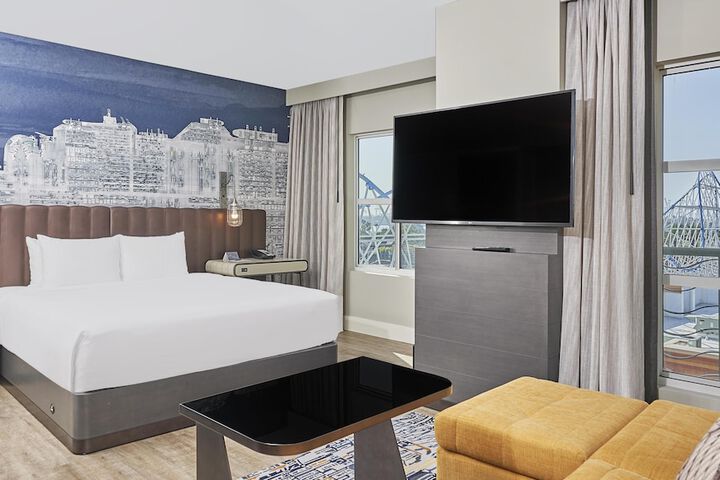 Hyatt Centric The Pike Long Beach