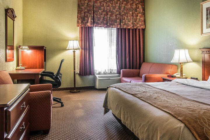 Room 8 of 36
