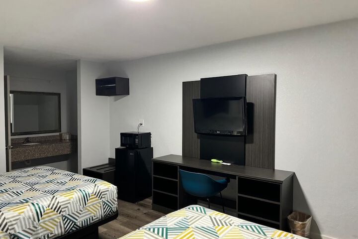 Room 3 of 15