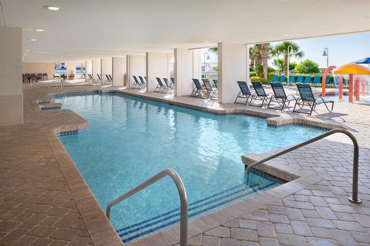Hampton Inn & Suites Myrtle Beach / Oceanfront