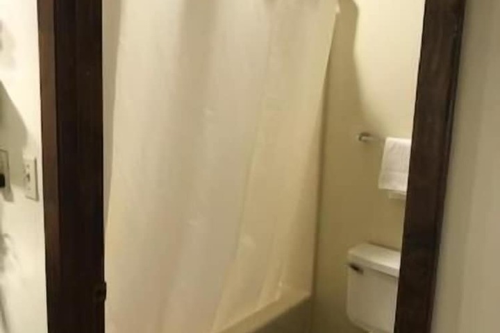 Room 31 of 34