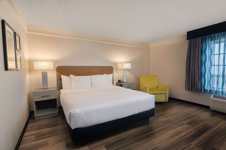 Room 16 of 23