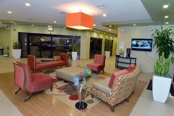 Hotel Interior 7 of 40
