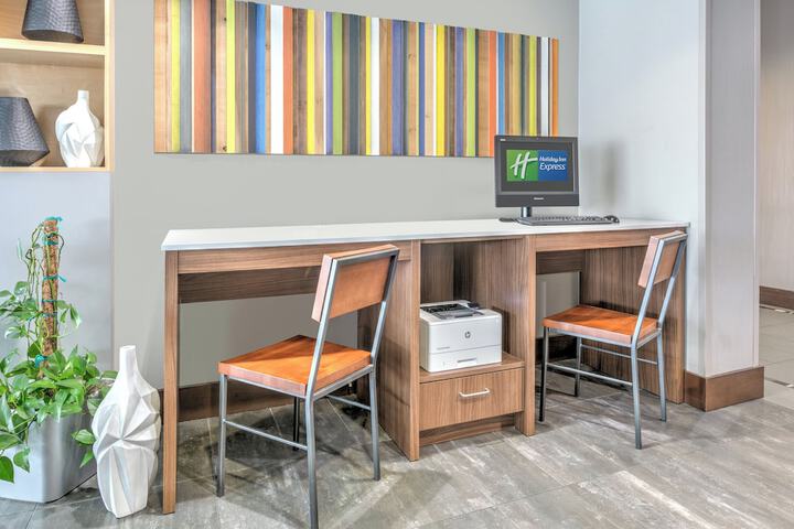 Holiday Inn Express Hotel & Suites Clute - Lake Jackson by IHG